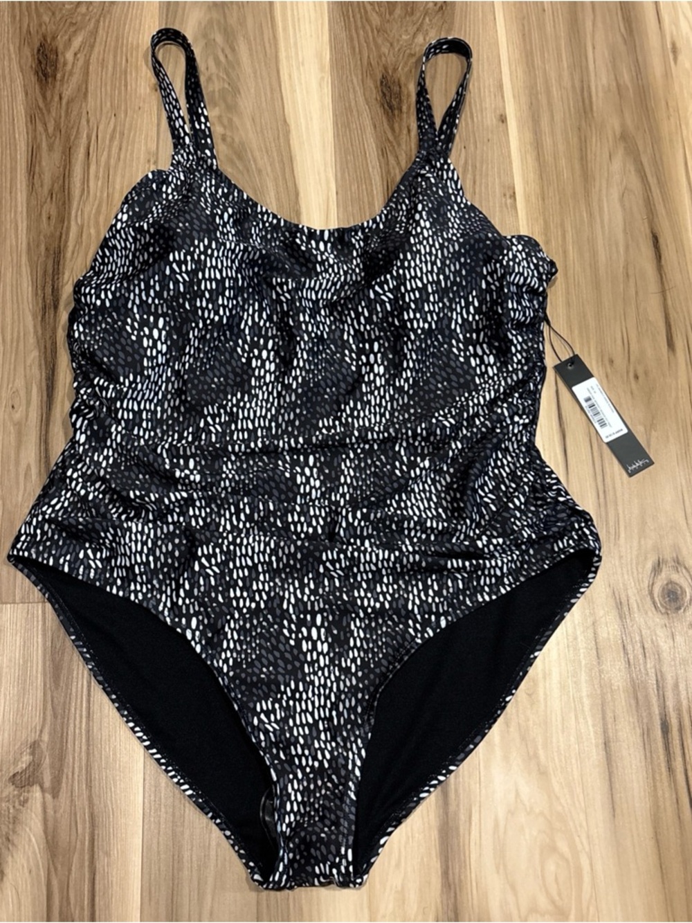 NWT Nicole Miller One Piece Swimsuit Black White And Gray Size 3X MSRP $120
